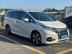 Honda Odyssey 2.0L Sharp Premium Edition - ფოტო 3
