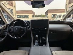 Toyota Vellfire Crown Hybrid 2.5L Executive Premier Edition - ფოტო 10