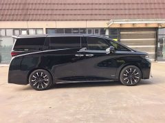 Toyota Vellfire Crown Hybrid 2.5L Executive Premier Edition - ფოტო 4
