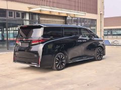 Toyota Vellfire Crown Hybrid 2.5L Executive Premier Edition - ფოტო 5
