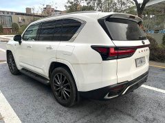 Lexus LX 600 Luxury North American Version - ფოტო 10