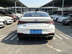 Hyundai Elantra 1.5L CVT GLX Elite - ფოტო 9
