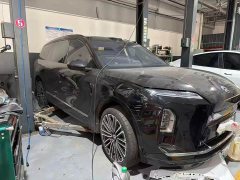 NIO ES8 Six-Seat Executive Signature Edition - ფოტო 11