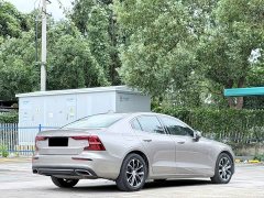 Volvo S60 B4 Smart Luxury Edition - ფოტო 14