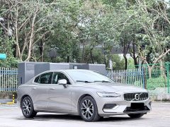 Volvo S60 B4 Smart Luxury Edition - ფოტო 3