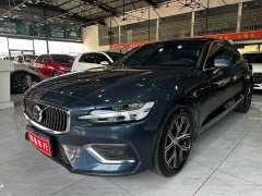 Volvo S60 B4 Smart Luxury Edition - ფოტო 1