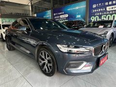 Volvo S60 B4 Smart Luxury Edition - ფოტო 3