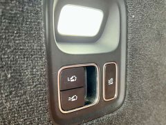 Li Auto L9 Pro - ფოტო 14