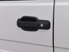 Iveco Daily 2.5T A35M1 Short Wheelbase Mid-Roof Dual Rear Wheels Side Sliding Door 5-9 Seater - фото 18
