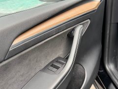 Tesla Model Y Long Range All-Wheel Drive - ფოტო 5