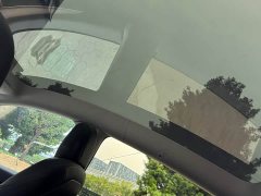 Tesla Model Y Long Range All-Wheel Drive - ფოტო 7