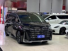 Toyota Vellfire Crown Hybrid 2.5L Premium Edition - ფოტო 2