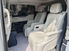 Buick GL8 New Energy Luxe Premium 7-Seater - фото 9