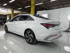 Hyundai Elantra 1.5L CVT GLX Elite - ფოტო 7