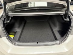 BMW 5 Series Facelift 525Li M Sport Package - ფოტო 18