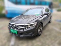 Volkswagen Jetta Facelift 200TSI DSG Flying Edition - фото 1