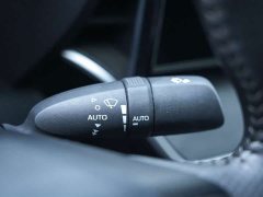Toyota Camry 2.0L GVP Luxury - фото 13