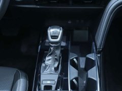 Toyota Camry 2.0L GVP Luxury - фото 20