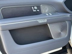 NIO ES8 Six-Seat Executive Signature Edition - ფოტო 11