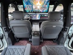 NIO ES8 Six-Seat Executive Signature Edition - ფოტო 19