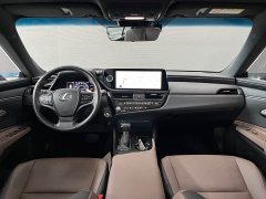Lexus ES 200 Excellence Edition - ფოტო 12