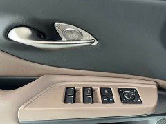 Lexus ES 200 Excellence Edition - ფოტო 14