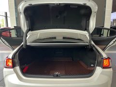 Lexus ES 200 Excellence Edition - ფოტო 16