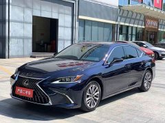 Lexus ES 300h Excellence Edition - ფოტო 1