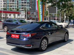 Lexus ES 300h Excellence Edition - ფოტო 4