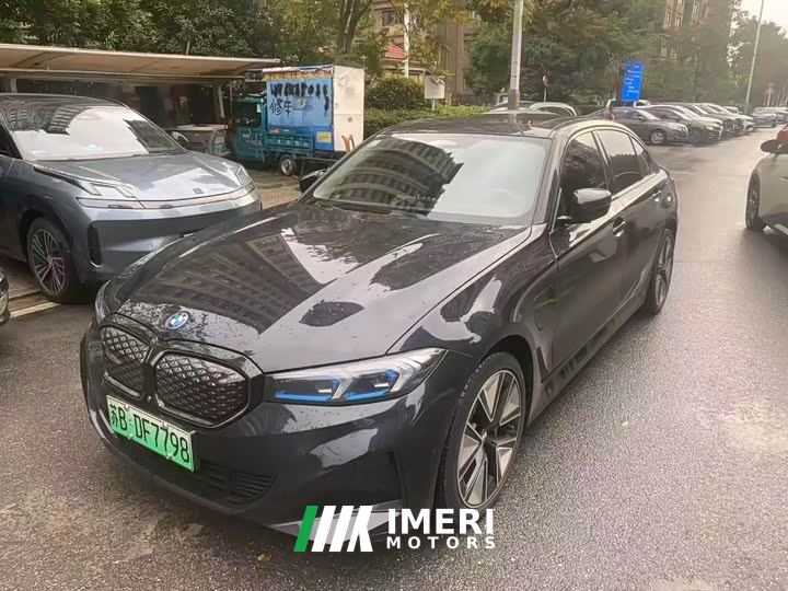 BMW i3 eDrive 35 L