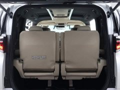Toyota Vellfire Crown Hybrid 2.5L Executive Premier Edition - photo 10