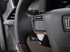 Toyota Vellfire Crown Hybrid 2.5L Executive Premier Edition - photo 17
