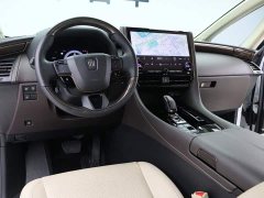 Toyota Vellfire Crown Hybrid 2.5L Executive Premier Edition - photo 9