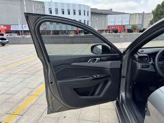 Lynk & Co 03 1.5T DCT Pro - ფოტო 10