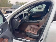 Volvo XC60 B5 AWD Smart Remote Luxury Edition - ფოტო 2