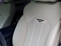 Bentley Bentayga 4.0T V8 Long Wheelbase - фото 9