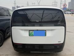 Li Auto Li Xiang MEGA Ultra - ფოტო 17