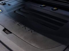 Zeekr 9X Obsidian Black 70kWh Six-Seater - ფოტო 13