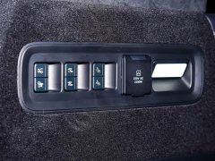 Zeekr 9X Obsidian Black 70kWh Six-Seater - ფოტო 17