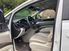 Buick GL8 Land Business Class Comfort Edition - фото 4