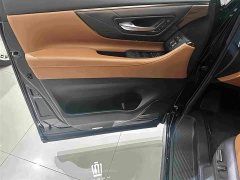 Toyota Vellfire Crown Hybrid 2.5L Premium Edition - фото 6