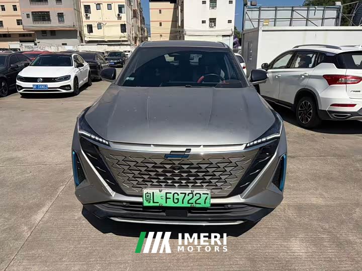 Changan Oushang Z6 New Energy Blue Whale iDD 150KM Flagship Plus Smart Parking Edition