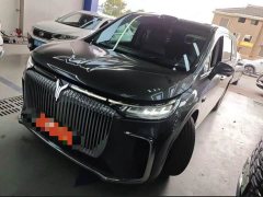 Voyah Lantu Dreamchaser PHEV AWD Luxury Qiankun Edition - photo 1