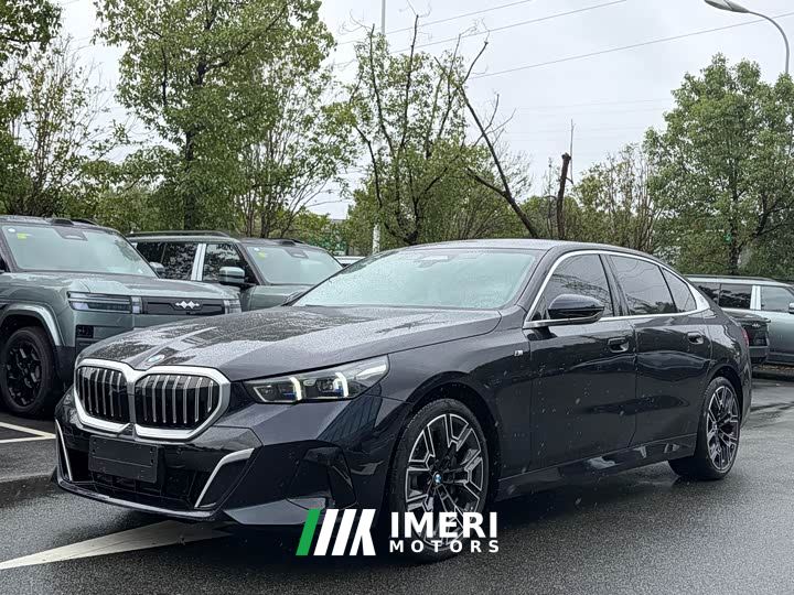 BMW 5 Series 530Li Luxury M Sport Package