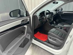 Volkswagen Taos 280TSI FWD Luxury Smart Connected Edition - фото 7