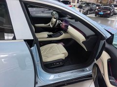 NIO ET5T 75kWh Touring - ფოტო 20