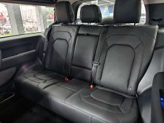 Land Rover Defender 90 3.0T P400 XS - photo 12