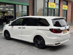 Honda Odyssey 2.0L e:HEV Sharp Radiance Edition - ფოტო 6