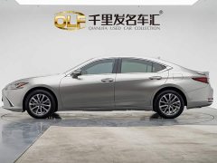 Lexus ES 200 Premium Edition - фото 7