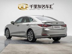 Lexus ES 200 Premium Edition - фото 8